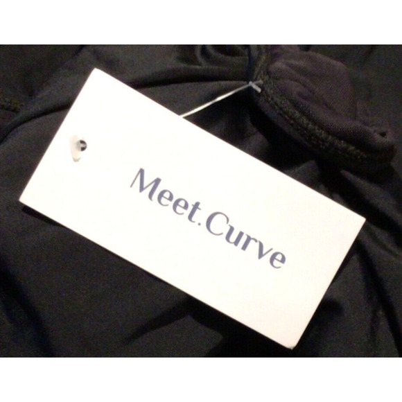 Meet.Curve Women’s 3XL Black One Piece Swimsuit Adjustable Straps NWT Plus Size - Picture 4 of 4